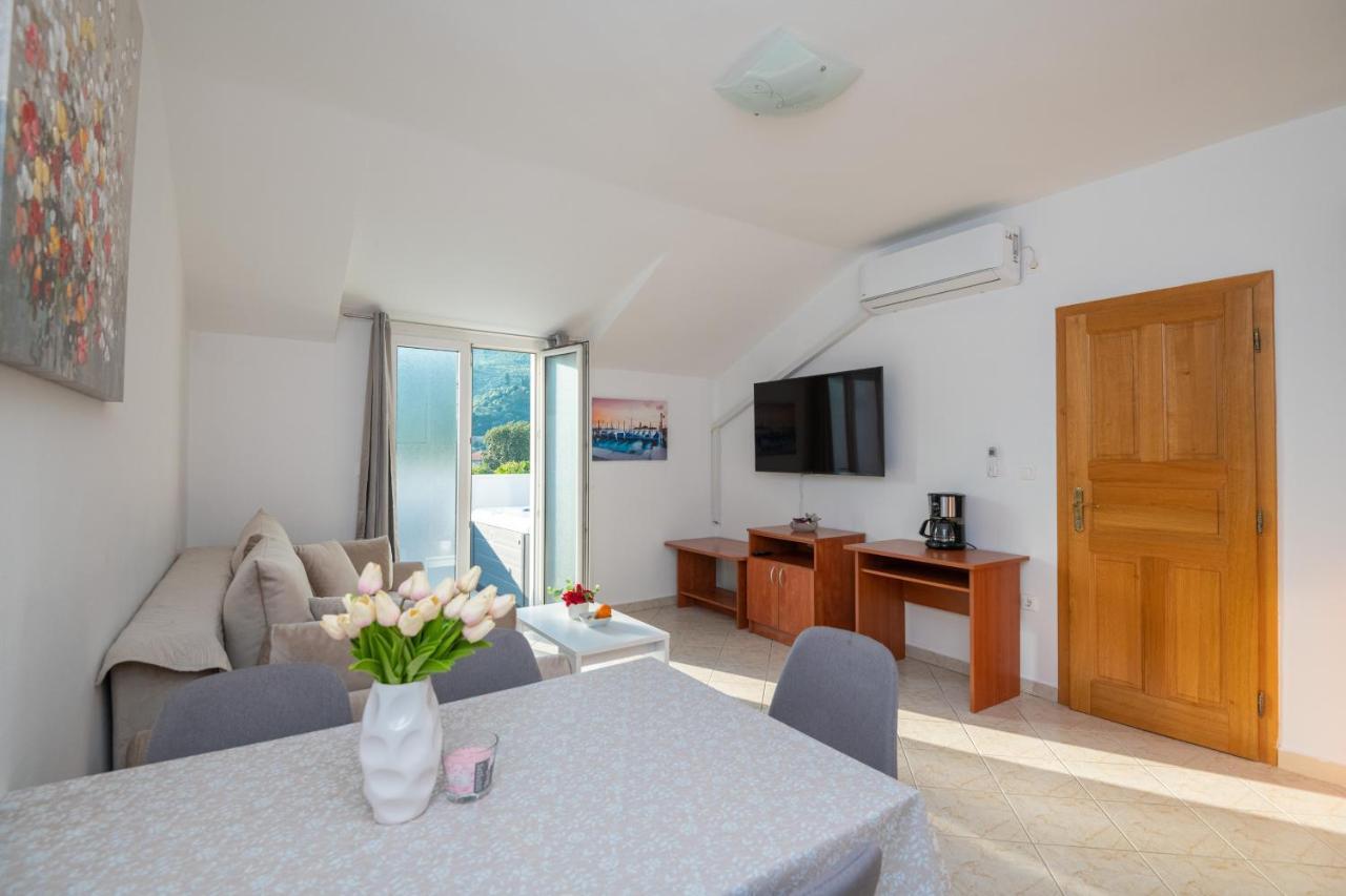 Apartments Dubelj Komolac Ngoại thất bức ảnh